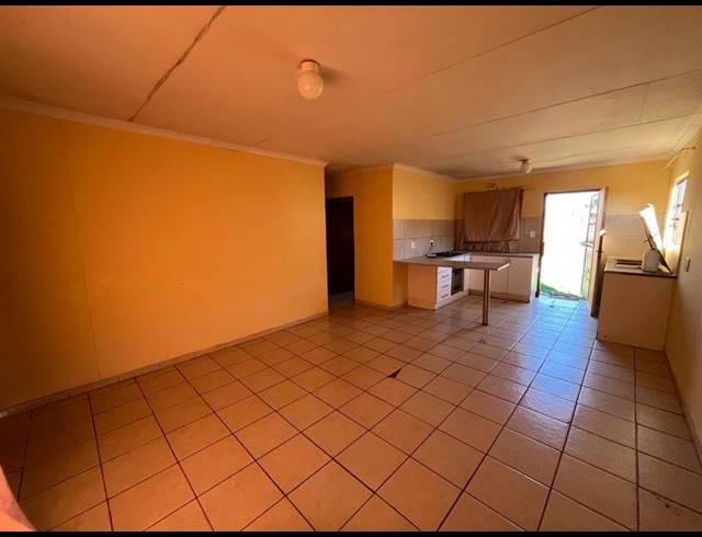 3 BEDROOM HOUSE FOR SALE IN DAWN PARK EXT